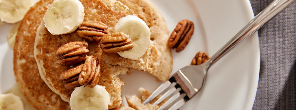 Step One Foods whole-food ingredients including nuts, seeds, oats, and berries